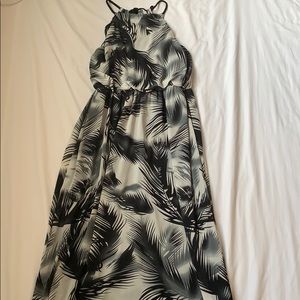 Katie’s size 16 tropical print halter style dress